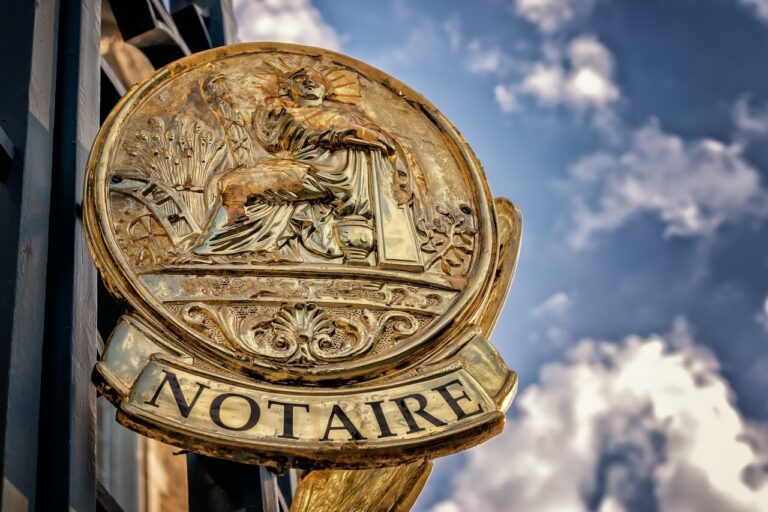 Attestation notariée de propriété : Définition et moyen de l'obtenir